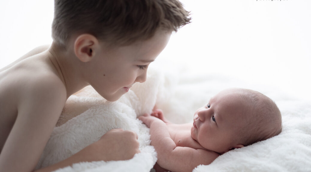 bebe et grand frere seance naissance