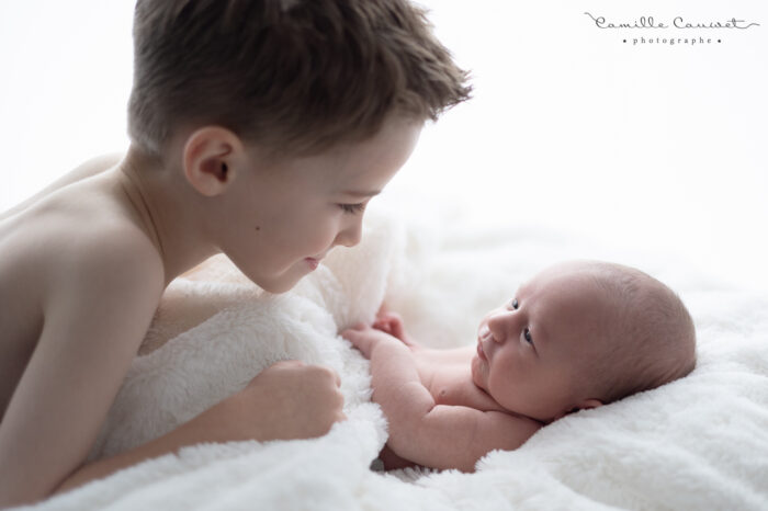 bebe et grand frere seance naissance